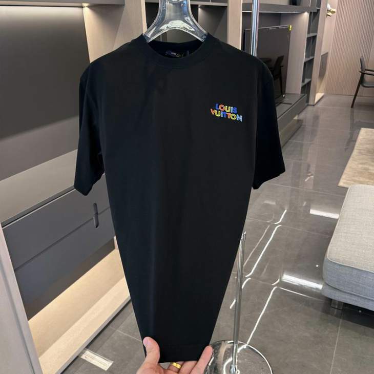 Picture of Louis Vuitton T Shirts Short _SKULVS-2XLaztx067844